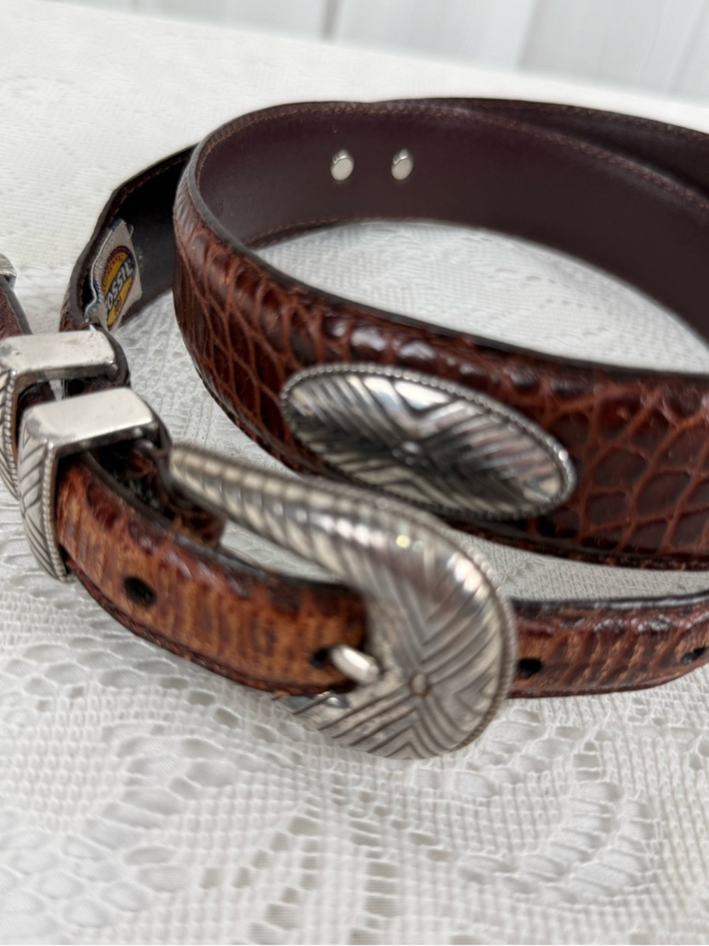 Vintage Fossil unisex Leather Belt Brown Croc Embossed Concho Western Size 36